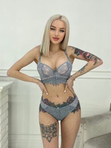 Алина